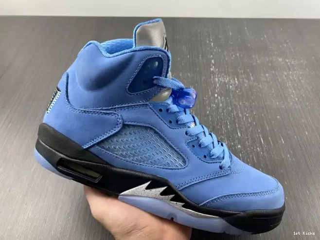 1st Kicks DV1310-401 Jordan UNC 5 Air 0623